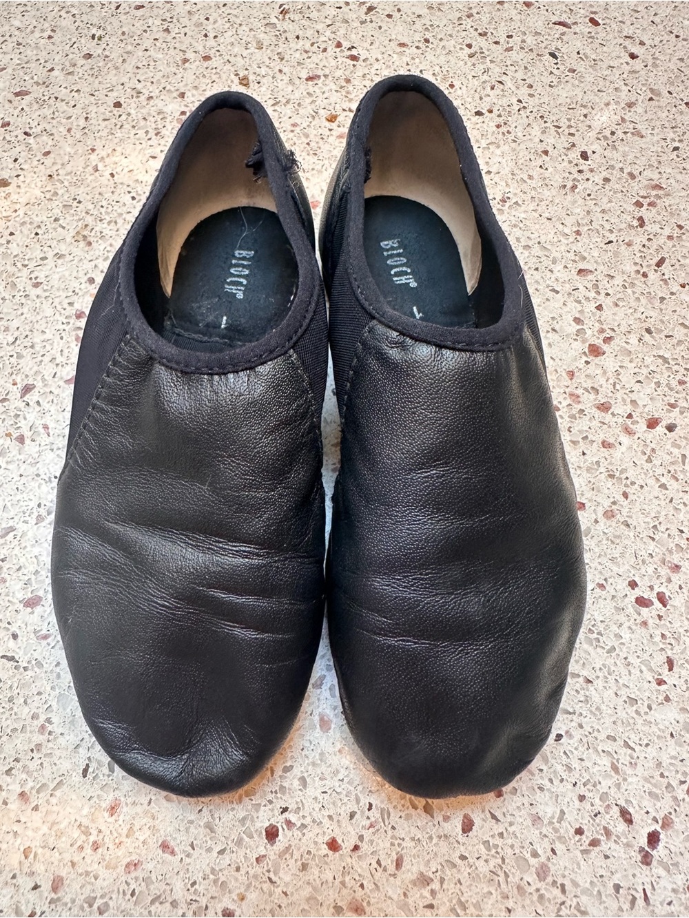 Girls Bloch Black Leather Slip-On Jazz shoes sz 1 true to size EUC